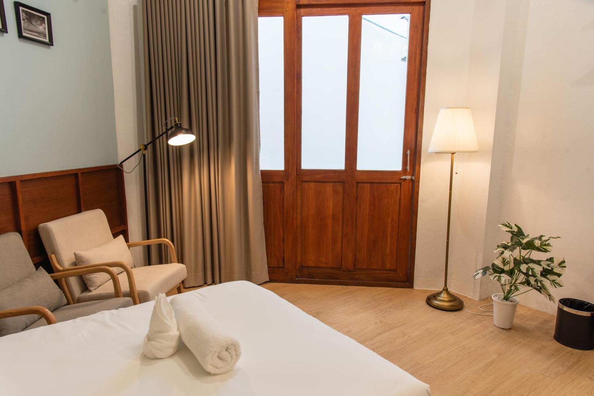Bania Boutique House Hotel Khao Lak Exterior photo
